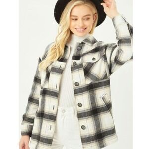 Love Tree lined shacket with pockets